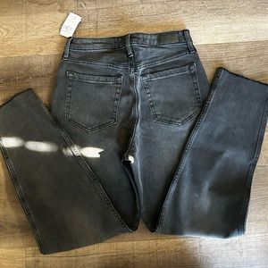 Hollister Ultra High-Rise Mom Jean